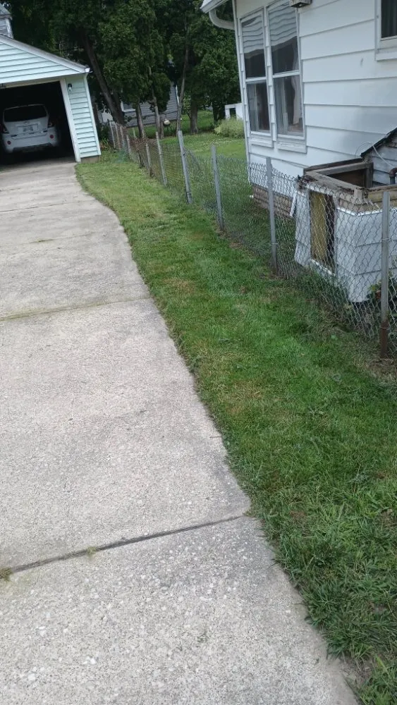 Trusted residential landscaping for homes in Toledo, OH by MC'S Lawncare