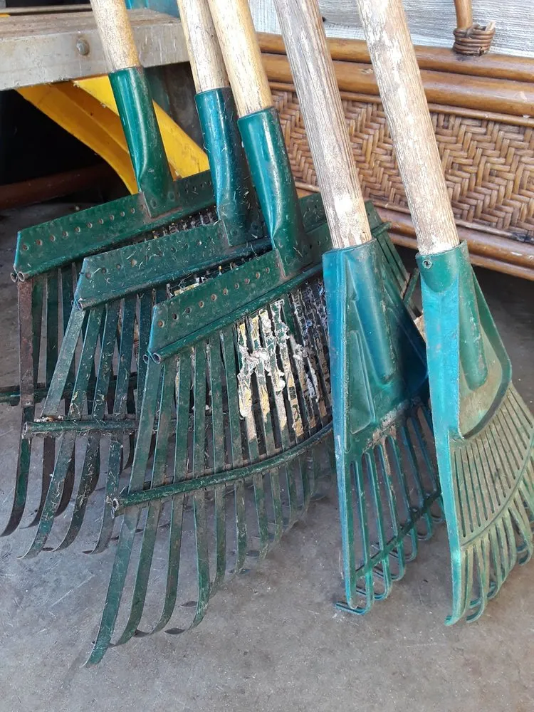 Professional lawn mowing service for homes in Waipahu, HI by McShane Maintenance Yard Service