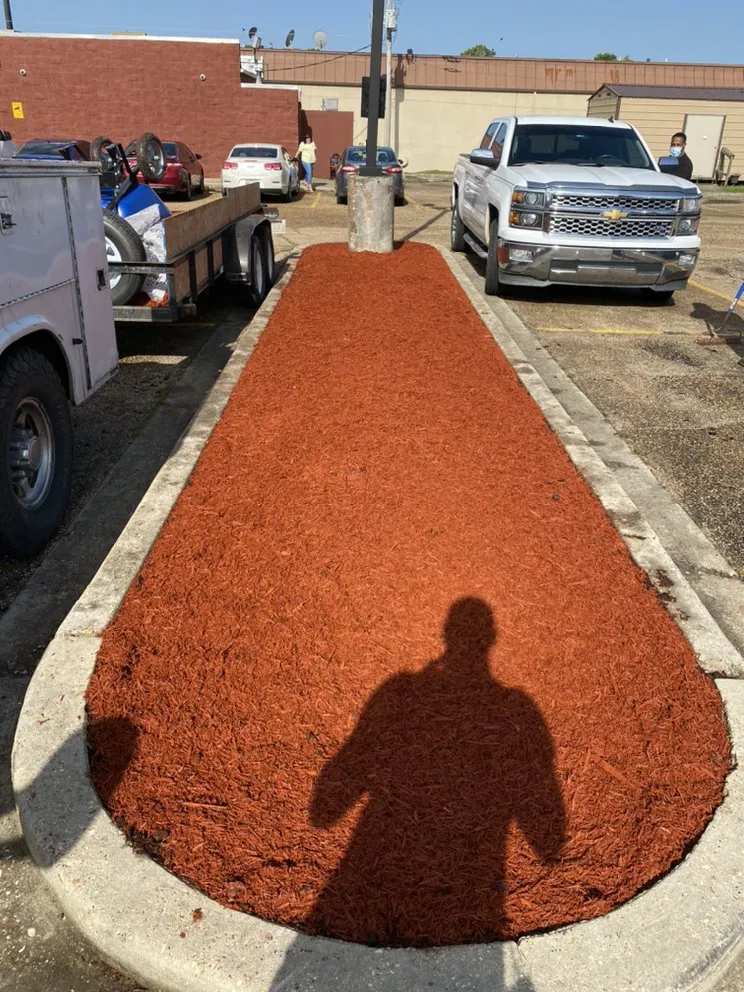 Local garden landscaping for homes in Jackson, MS by McSmith Landscaping