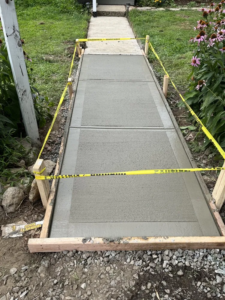 Expert yard maintenance experts serving Lake Hopatcong, NJ - M&D Hardscape Services