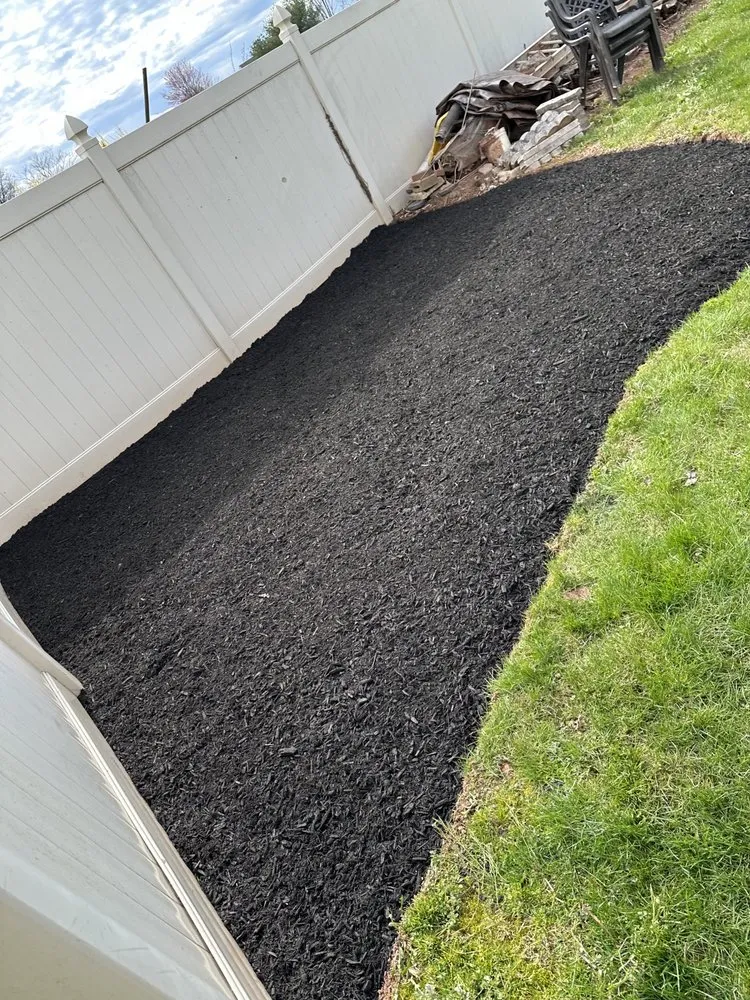 Local yard cleanup service for homes in Lake Hopatcong, NJ by M&D Hardscape Services