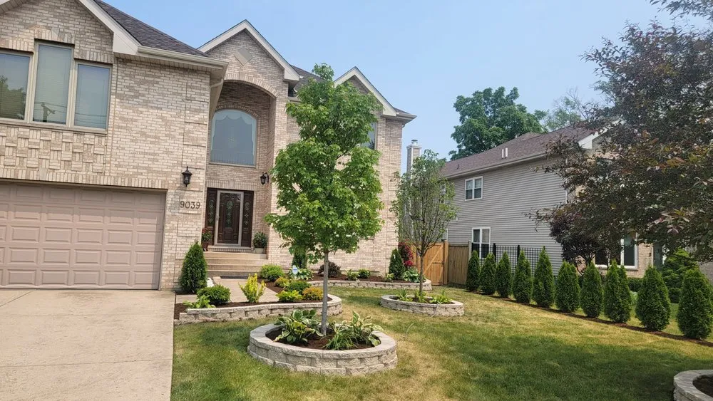 Affordable lawn mowing service for year-round maintenance across Elmwood Park, IL - M&D Landscaping