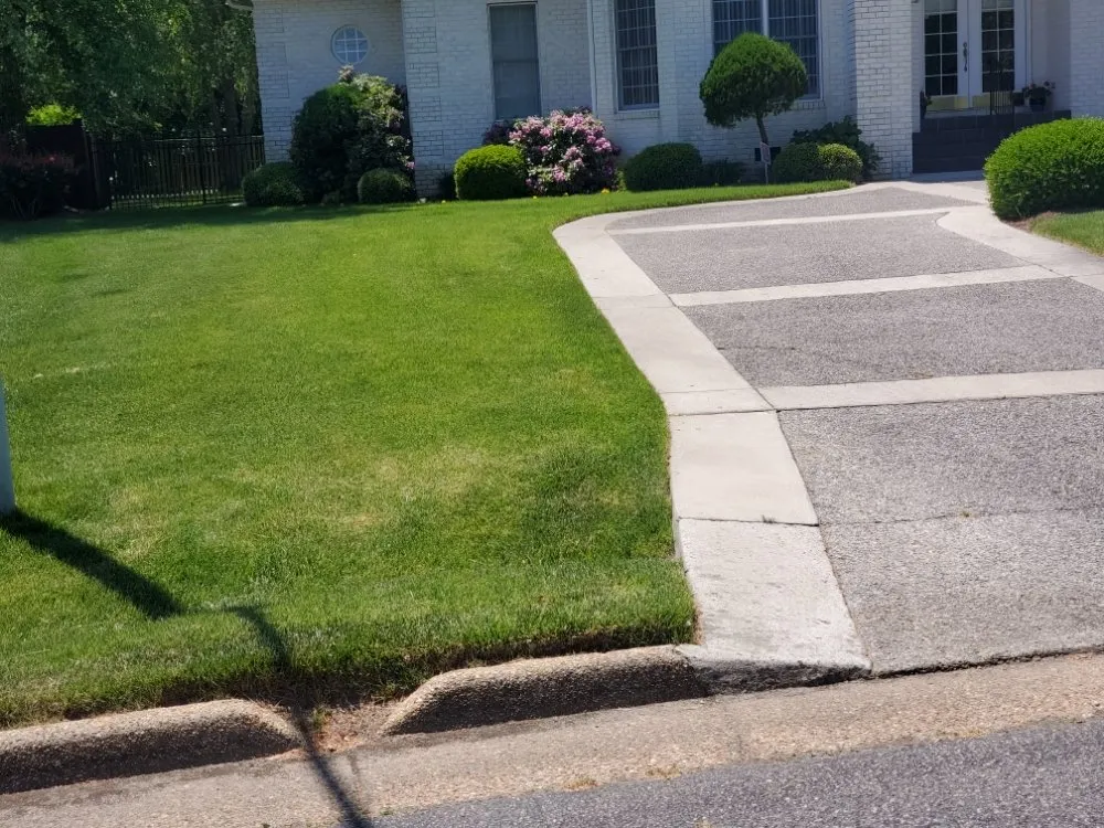 Local landscaping services experts serving Suffolk, VA - M&D Lawncare