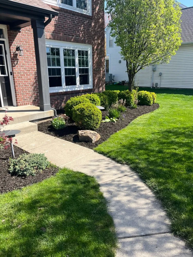 Custom outdoor landscaping experts serving Indianapolis, IN - MD Scapes
