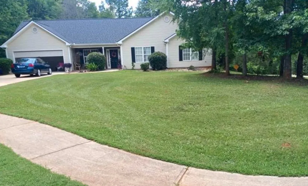 Expert garden landscaping in Covington, GA - MDK And SON'S