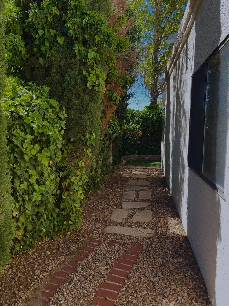 Trusted landscape design for homes in Albuquerque, NM by MDL