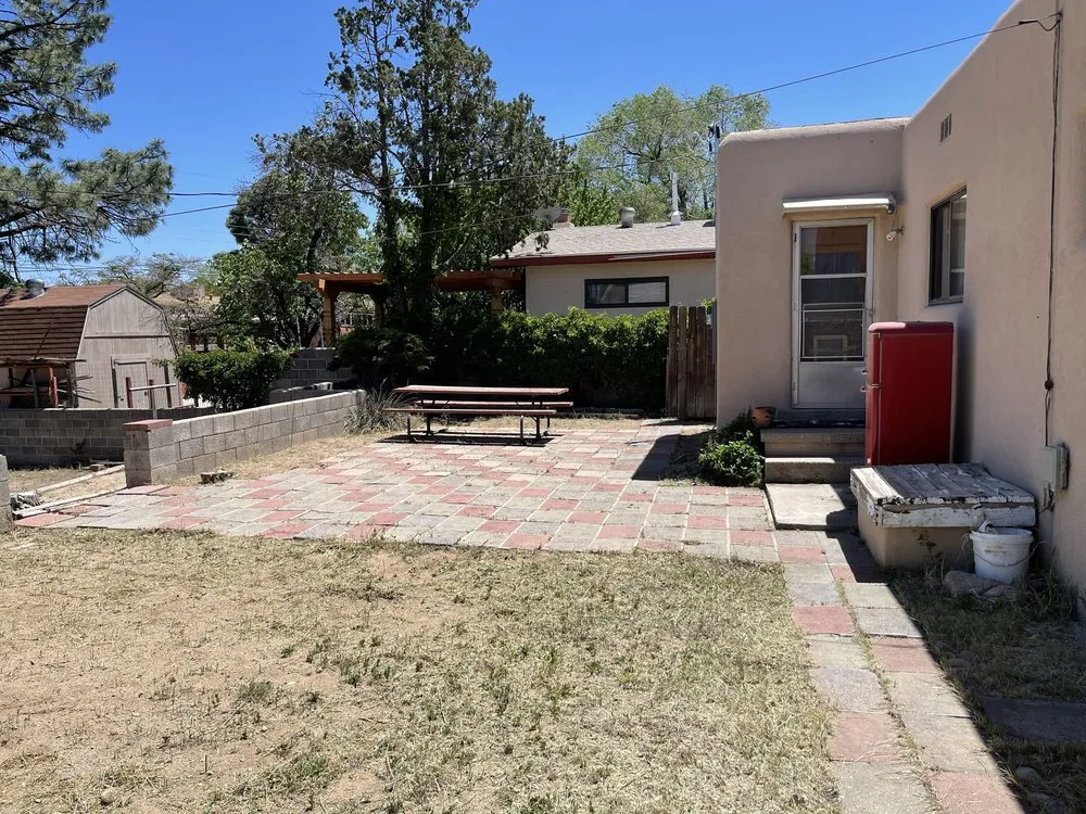 Trusted landscape installation for homes in Albuquerque, NM by MDL