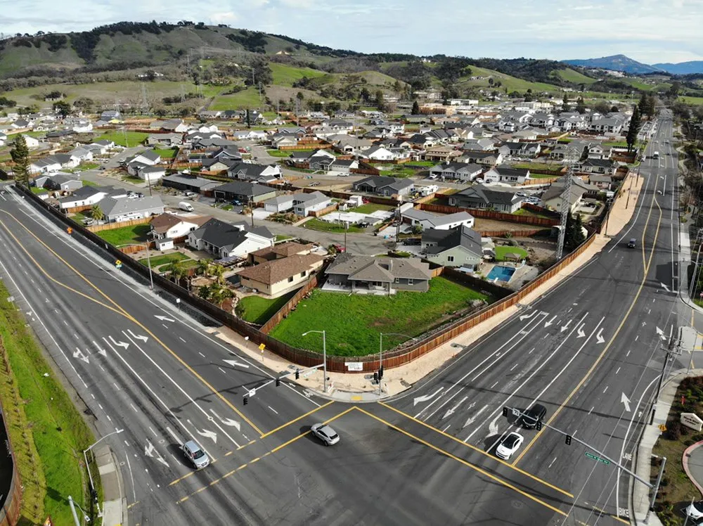 Professional lawn care service for homes in Santa Rosa, CA by MDL Landscape