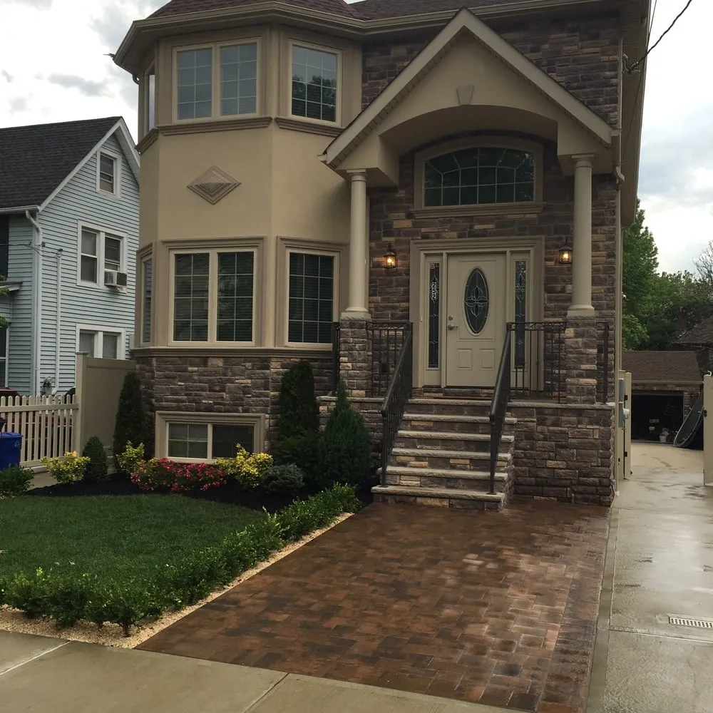 Reliable yard maintenance in Staten Island, NY by MDM Landscaping & Services