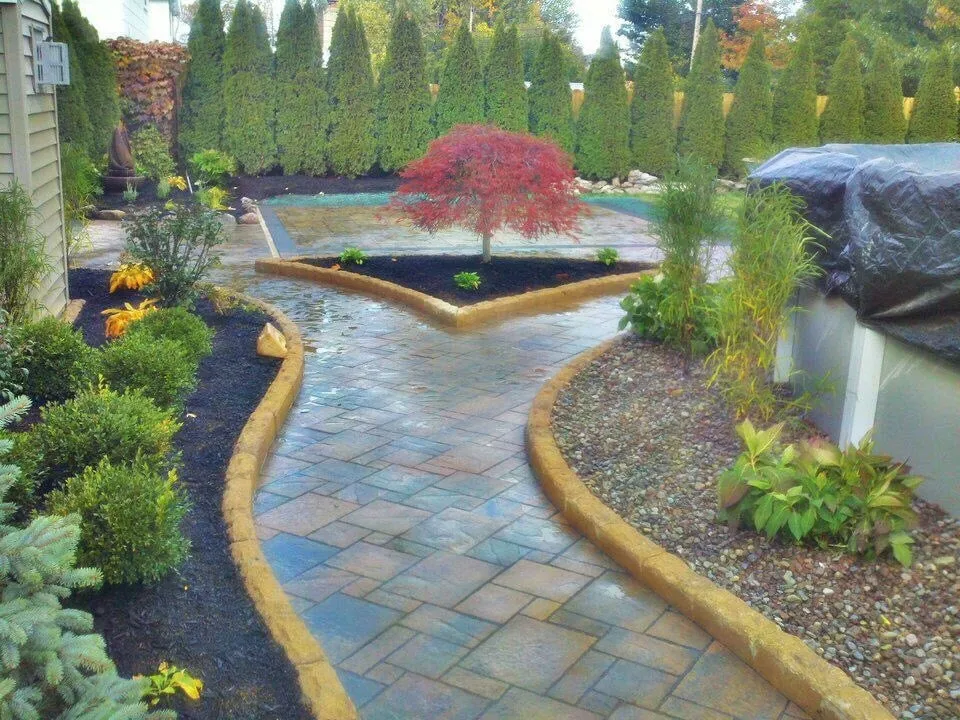 Local landscaping services experts serving Staten Island, NY - MDM Landscaping & Services
