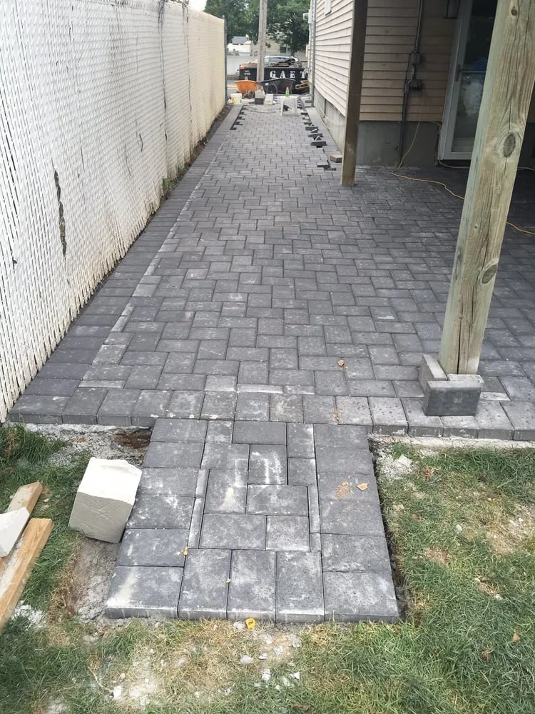 Affordable lawn mowing service for residential properties across Staten Island, NY - MDM Landscaping & Services