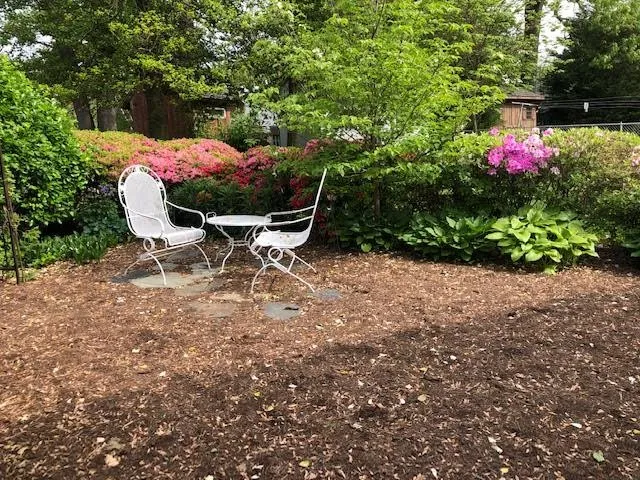 Affordable landscape design for year-round maintenance in KENSINGTON, MD by MDR Landscaping & Tree Service