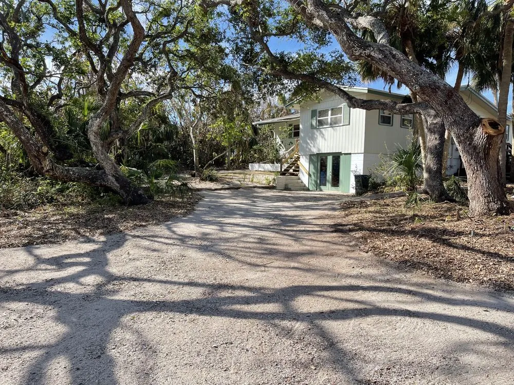 Affordable landscape design experts serving Englewood, FL - MDS Dedication Service