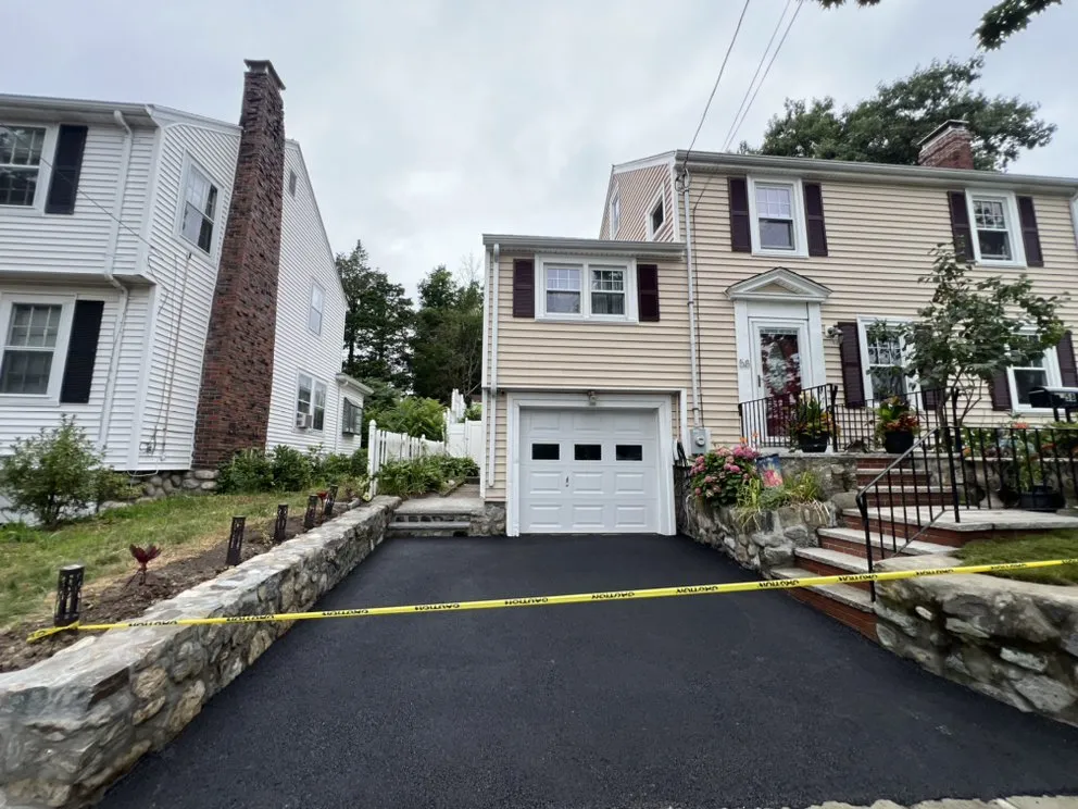 Affordable lawn mowing service experts serving Lynn, MA - MDZ Crew Landscaping & Paving