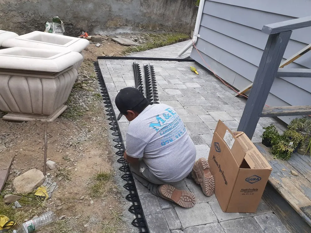 Reliable landscaping services experts serving Lynn, MA - M&E Construction and Landscaping