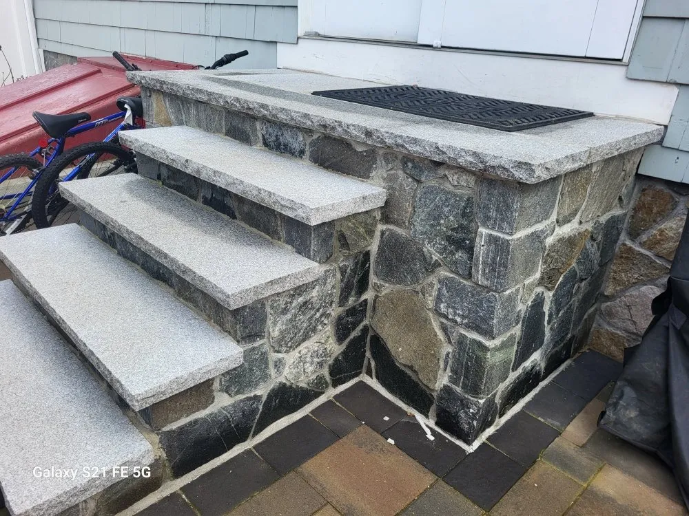 Top-rated yard cleanup service experts serving Lynn, MA - M&E Construction and Landscaping