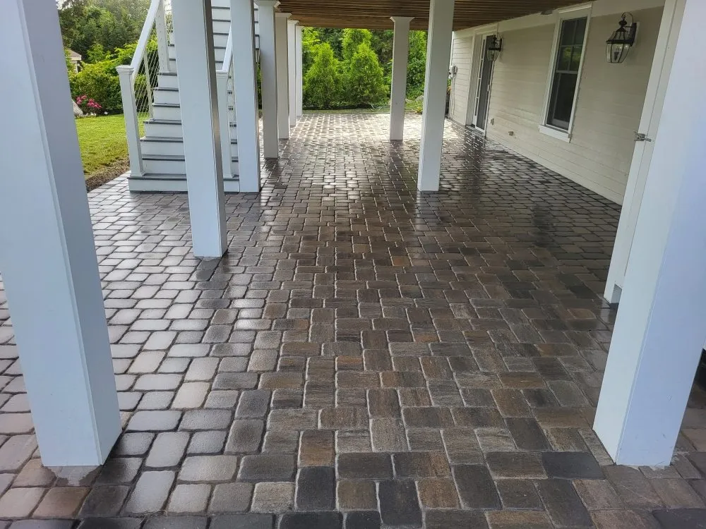 Affordable lawn mowing service experts serving Lynn, MA - M&E Construction and Landscaping