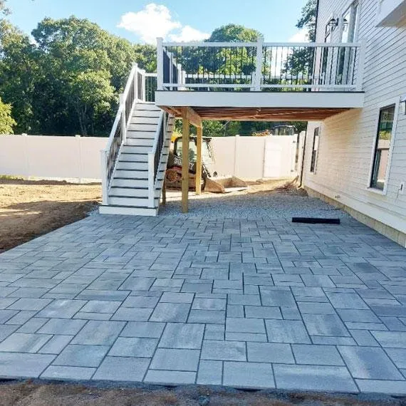 Professional landscaping services experts serving Lynn, MA - M&E Irrigation and Hardscaping