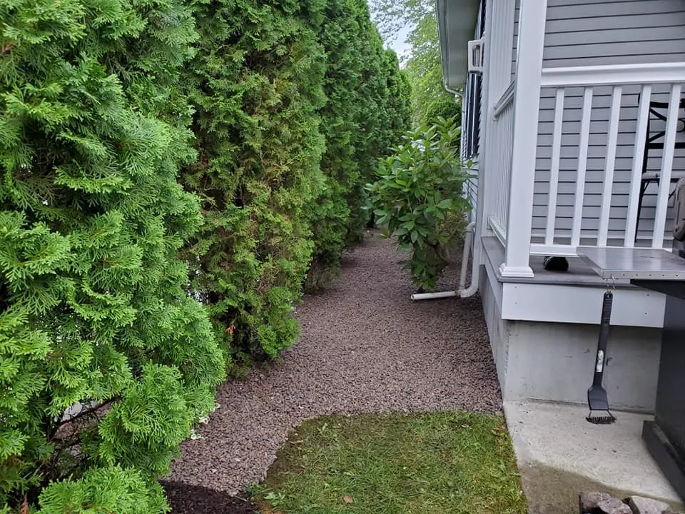 Custom yard maintenance experts serving Smithfield, RI - Me Yarder Exterior Services