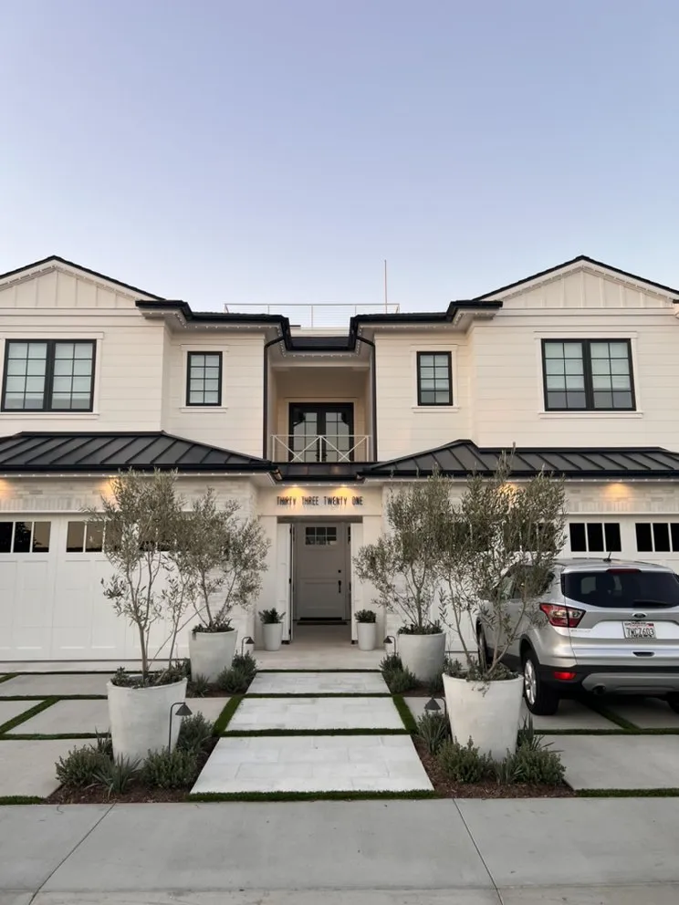 Local yard maintenance experts serving Costa Mesa, CA - Meadow Landscape