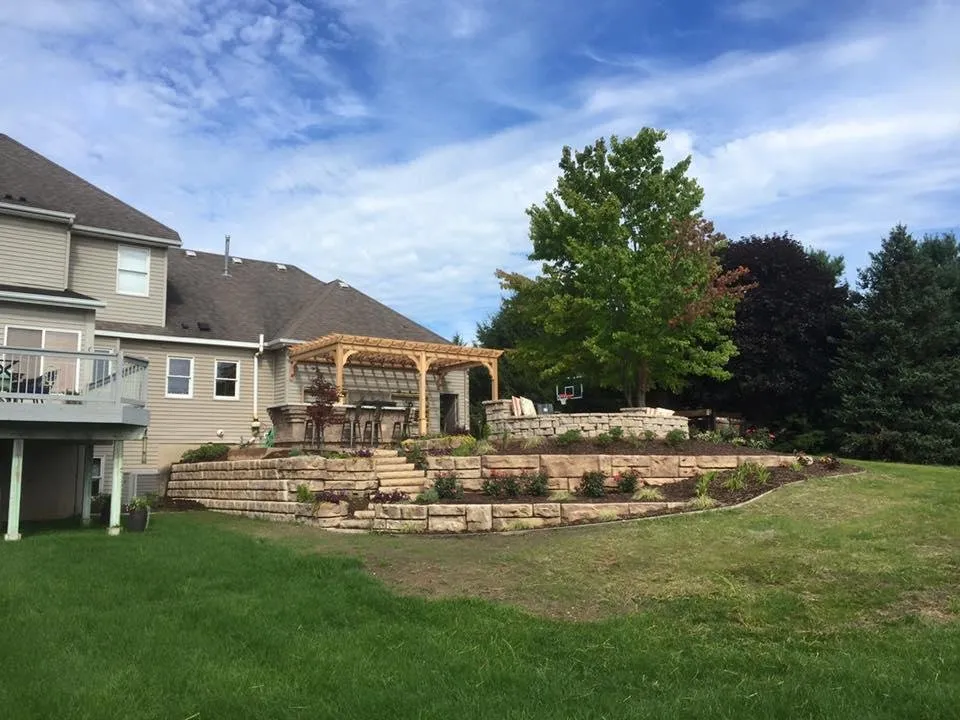 Custom landscaping services experts serving Saranac, MI - Meadow Valley Lawncare and Landscape