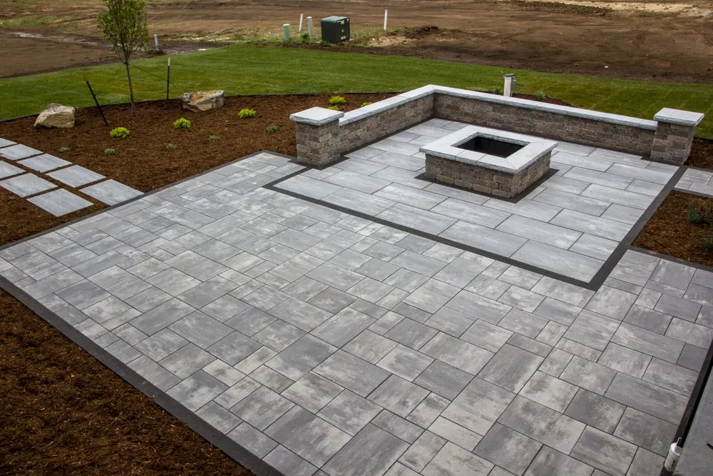 Custom yard cleanup service in Valley Center, KS by Meadowlark Landscape & Design