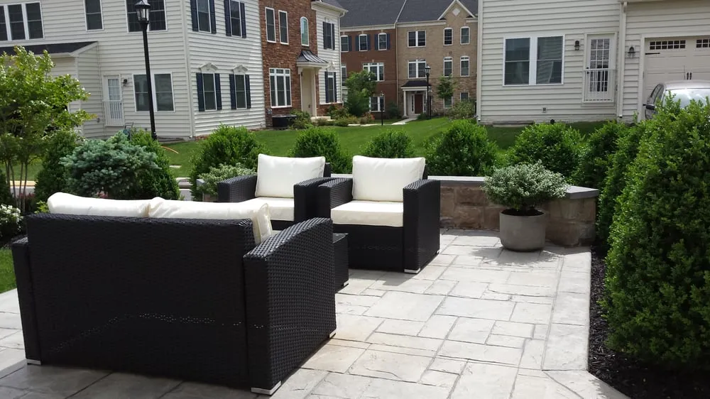 Local outdoor landscaping in Chantilly, VA - Meadows Farms Nurseries Landscaping