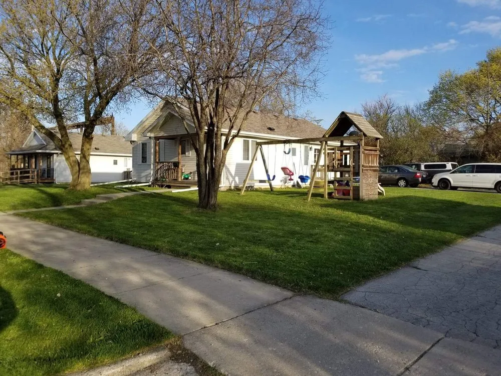 Professional yard cleanup service in Racine, WI by Mean Green Cuts