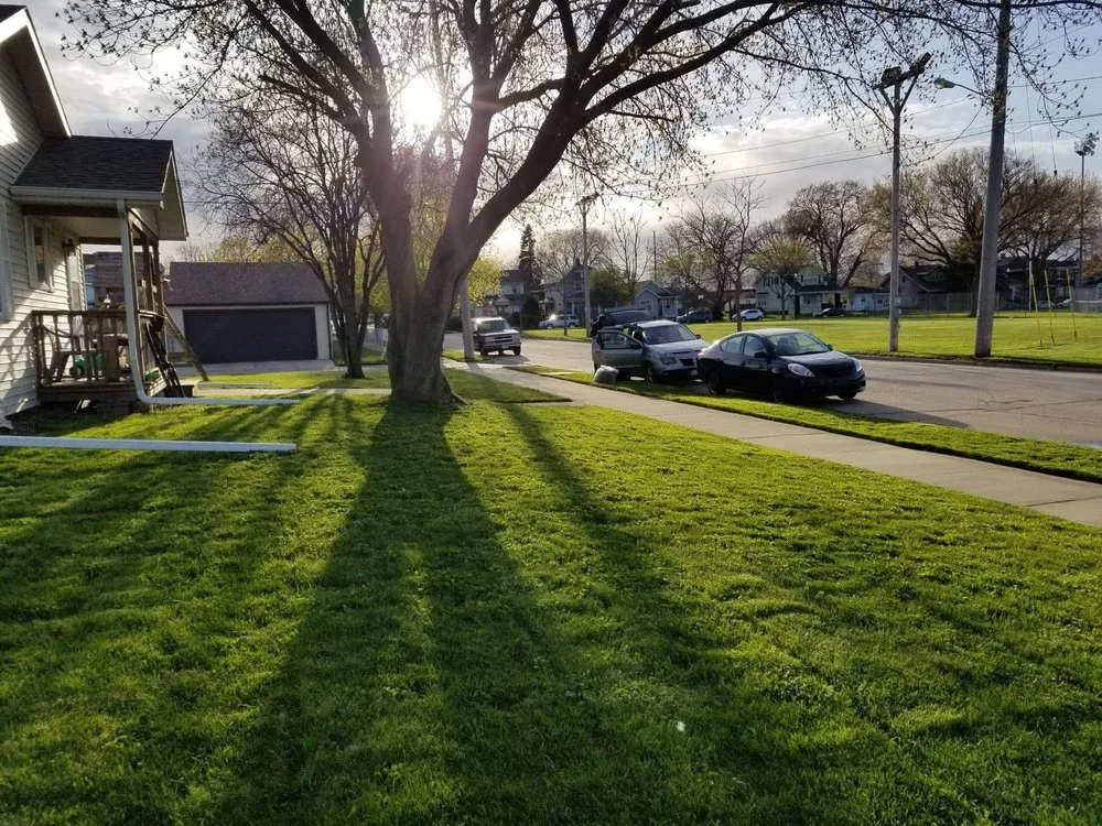 Trusted lawn care service in Racine, WI - Mean Green Cuts