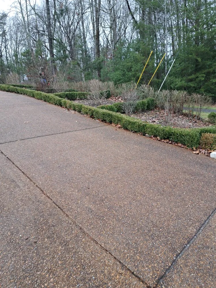 Top-rated lawn mowing service experts serving Crossville, TN - Mean Green Home Services