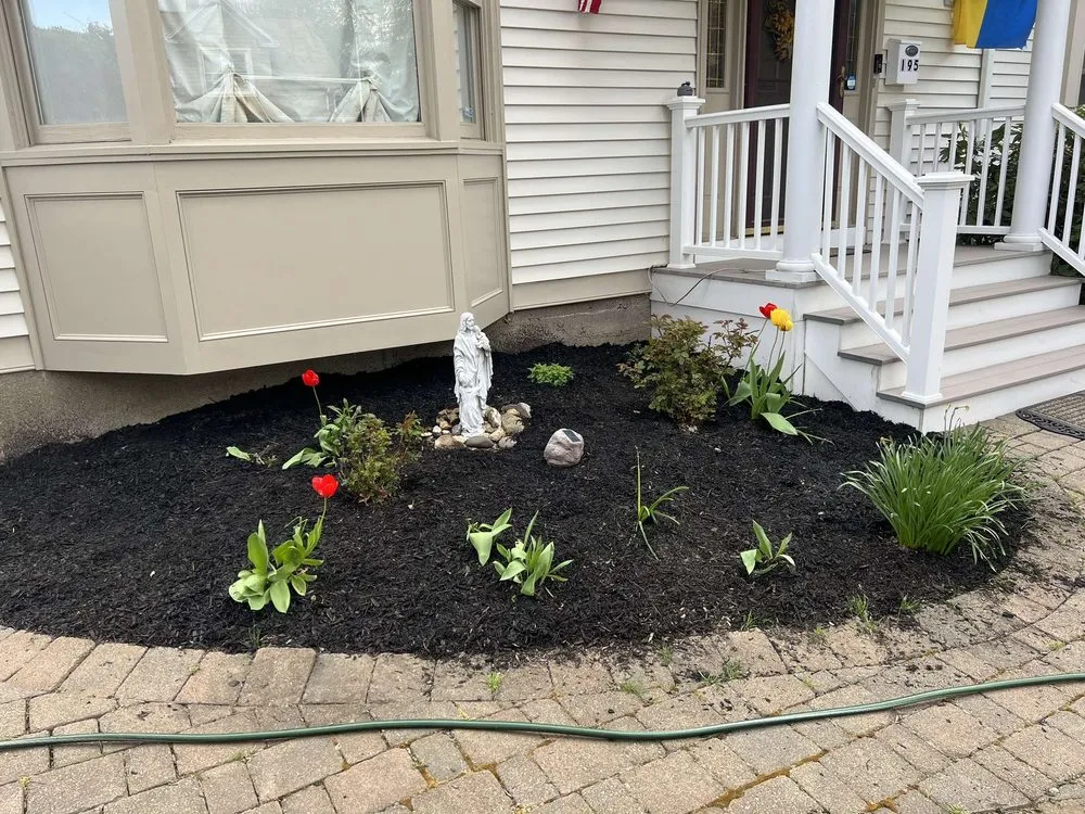 Local yard cleanup service for homes in Stratford, CT by Mean Green Lawn Crew