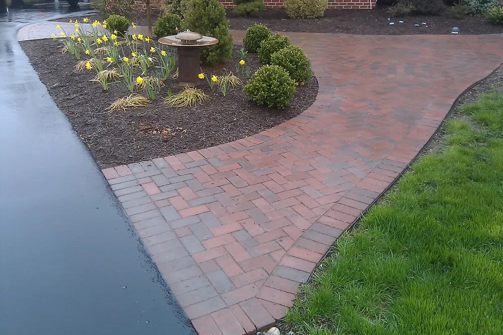 Trusted garden landscaping in Chester Springs, PA by Meanix Landscaping
