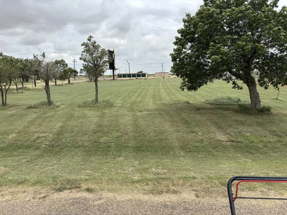 Affordable residential landscaping experts serving Claude, TX - Meaty’s Mowers Lawn Care