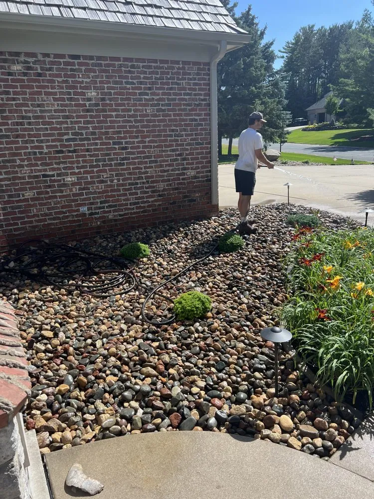 Custom garden landscaping experts serving Saint Paul, MN - Mecha Landscaping