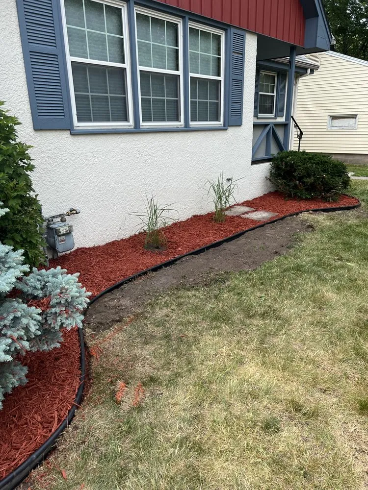 Top-rated landscaping services for year-round maintenance in Saint Paul, MN by Mecha Landscaping
