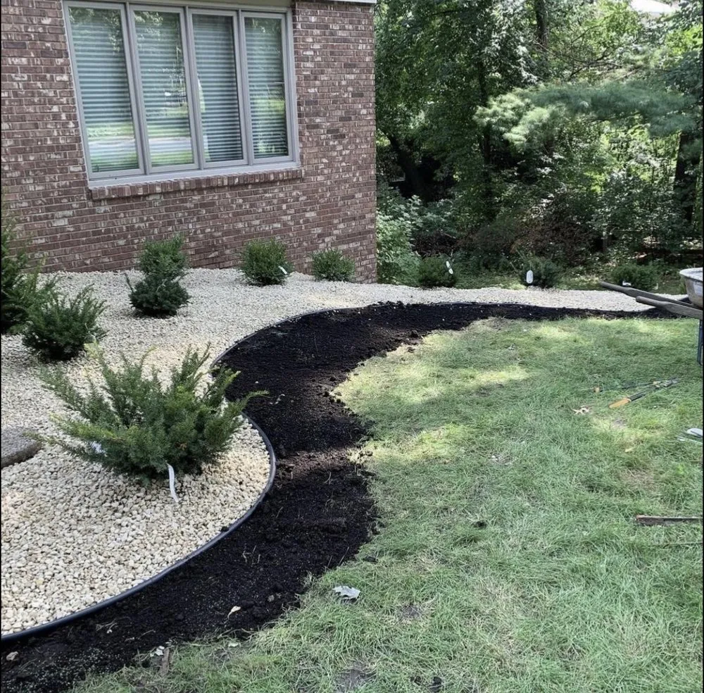 Trusted garden landscaping for homes in Saint Paul, MN by Mecha Landscaping