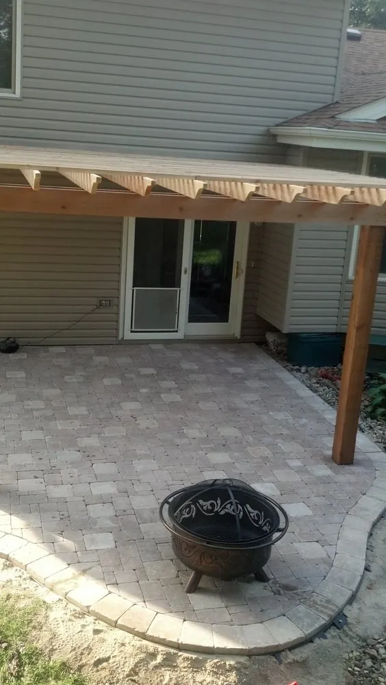 Affordable yard cleanup service with custom design across Omaha, NE - Mechaley Landscpaing