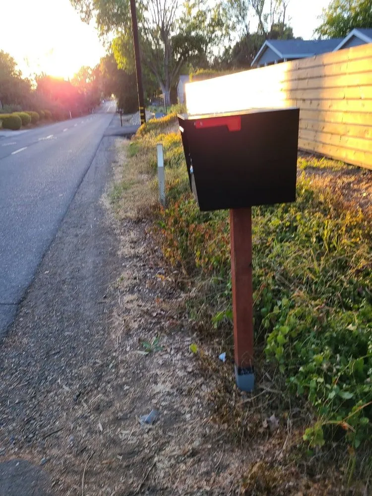 Trusted landscape design for year-round maintenance in Carmichael, CA by Medford & Daughterz Extreme Lawn Care