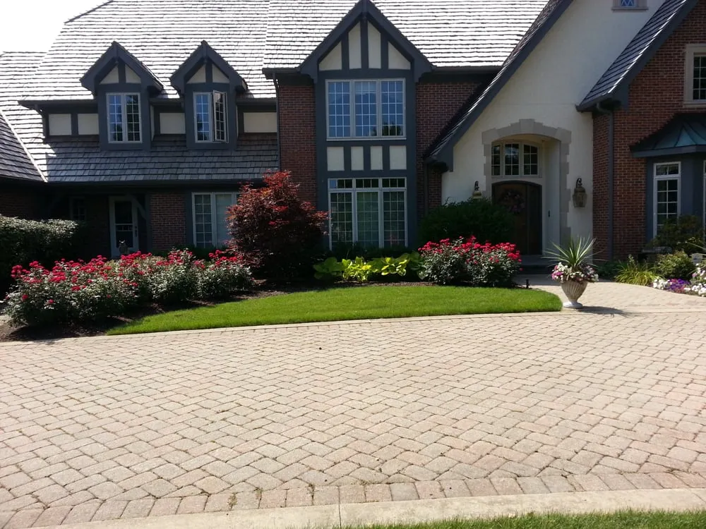 Professional landscaping services for beautiful yards in Highwood, IL by Medina & Sons Landscape