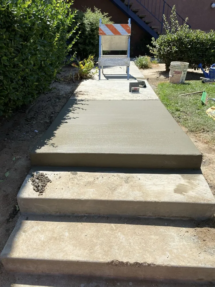 Trusted lawn mowing service in Azusa, CA by Medina Landscape & Consulting