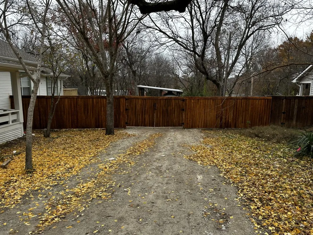 Reliable yard maintenance for residential properties in McKinney, TX by Medina Landscaping