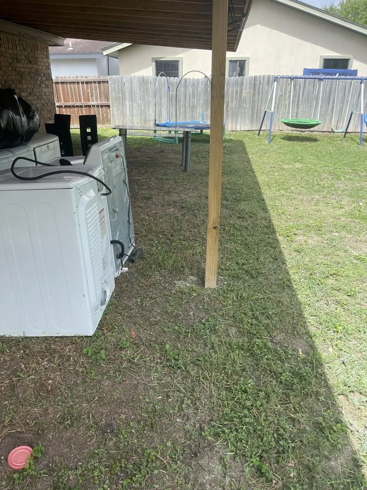 Expert lawn mowing service in Los Fresnos, TX by Medina Yard Services