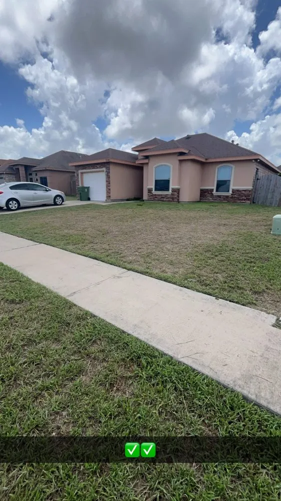 Expert landscape installation for year-round maintenance in Los Fresnos, TX by Medina Yard Services