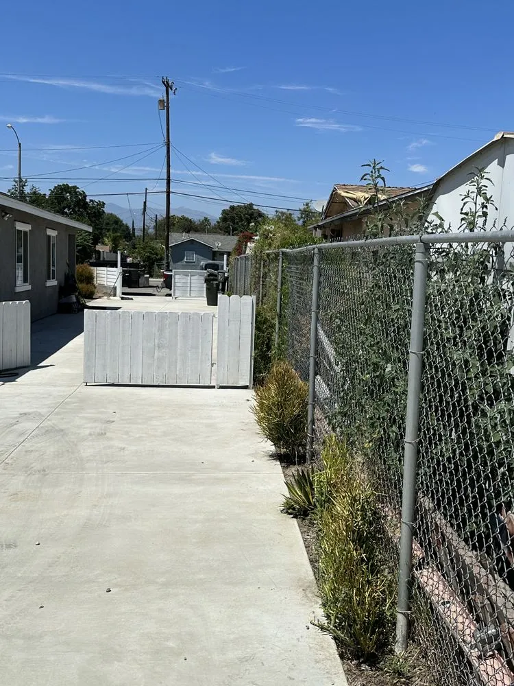 Expert lawn care service for homes in Pomona, CA by Medina's Gardening