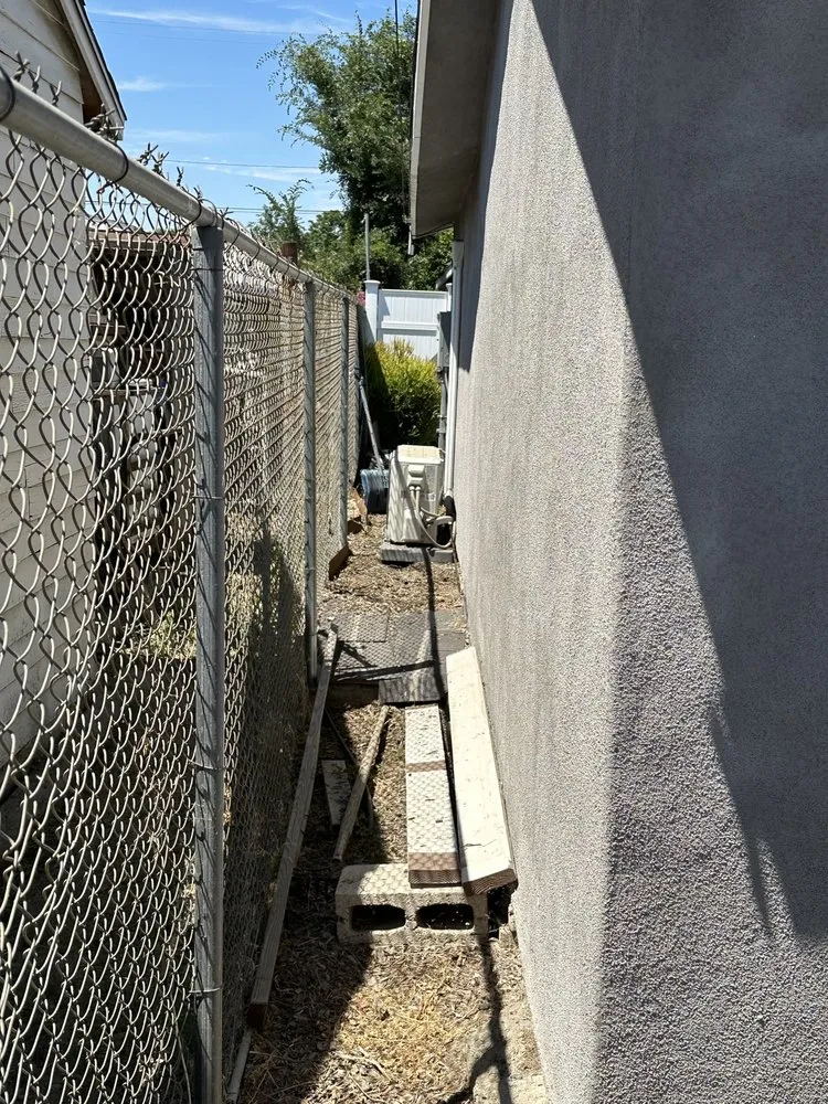 Expert landscaping services experts serving Pomona, CA - Medina's Gardening