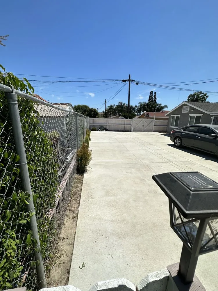 Custom garden landscaping with custom design in Pomona, CA by Medina's Gardening