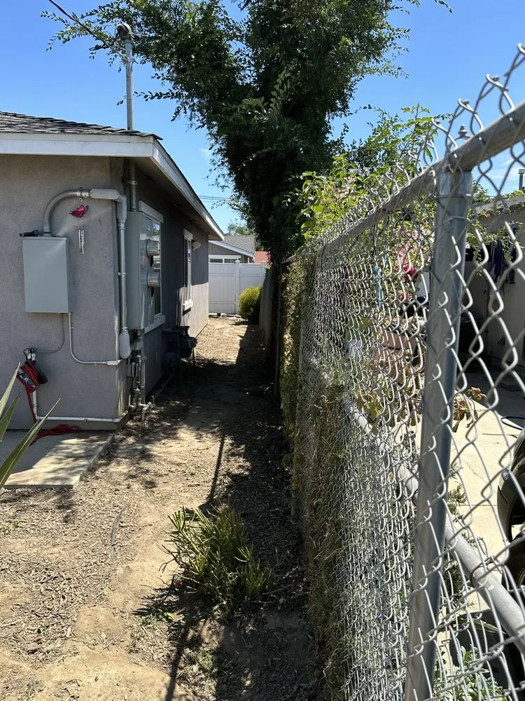 Affordable yard maintenance in Pomona, CA - Medina's Gardening