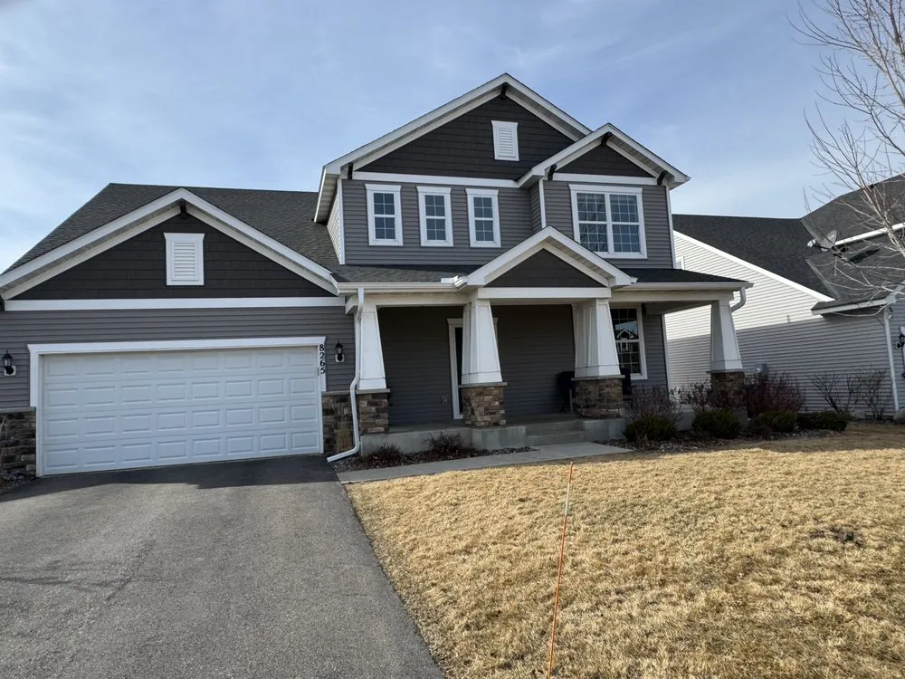 Local yard cleanup service for year-round maintenance in Minneapolis, MN by Medina’s Home Service