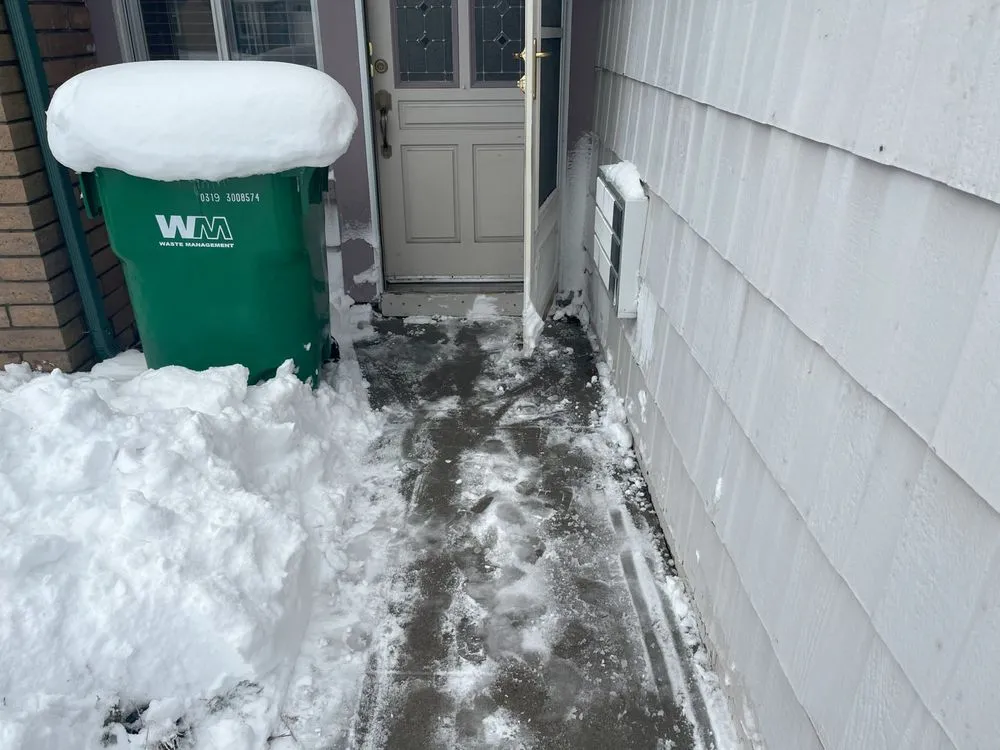 Expert lawn mowing service for homes across Carson City, NV - Medina’s Landscaping