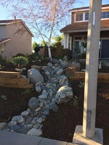 Local residential landscaping in Newhall, CA - Medina's Landscaping